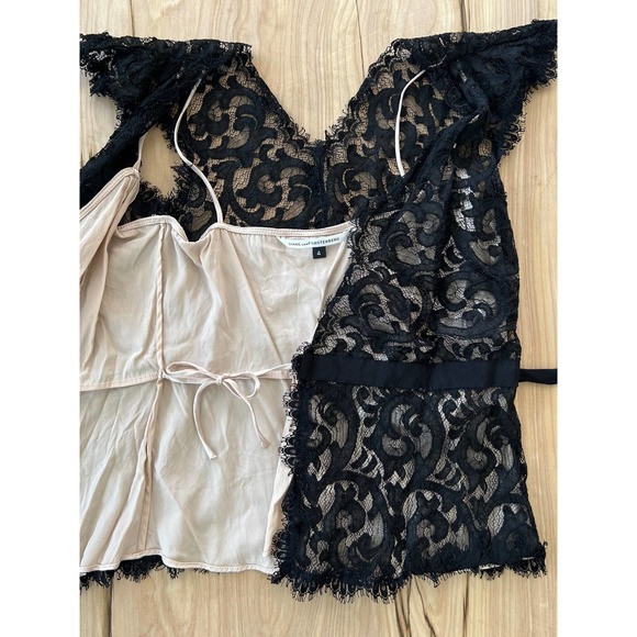 Diane Von Furstenburg Essex Black Lace Wrap Blouse Size 4 - Picture 4 of 10